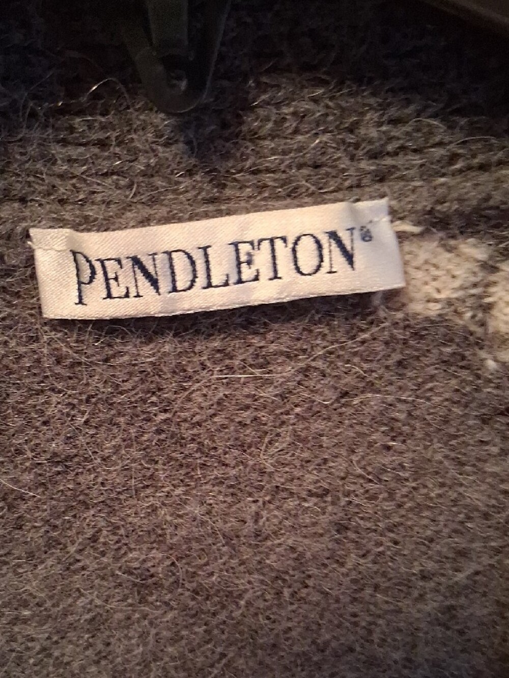 Pendleton Gray Aztec Shawl Cardigan with Red and Cream Accents Wool & Alpaca - Picture 3 of 11